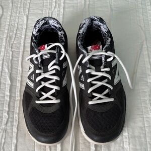 New Balance Men's Baseball Black and White Sneakers